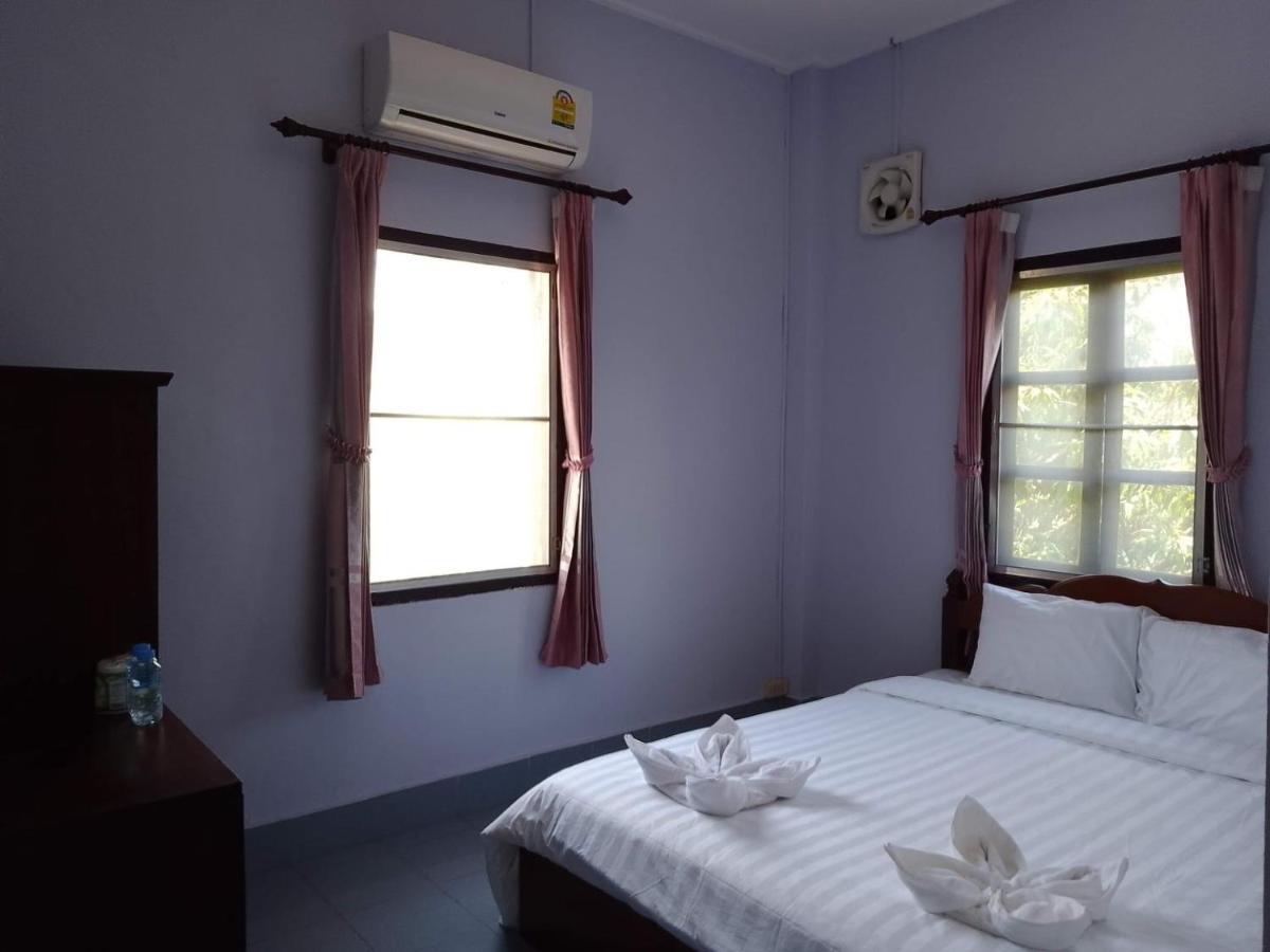 Pp Guesthouse 루앙프라방 외부 사진