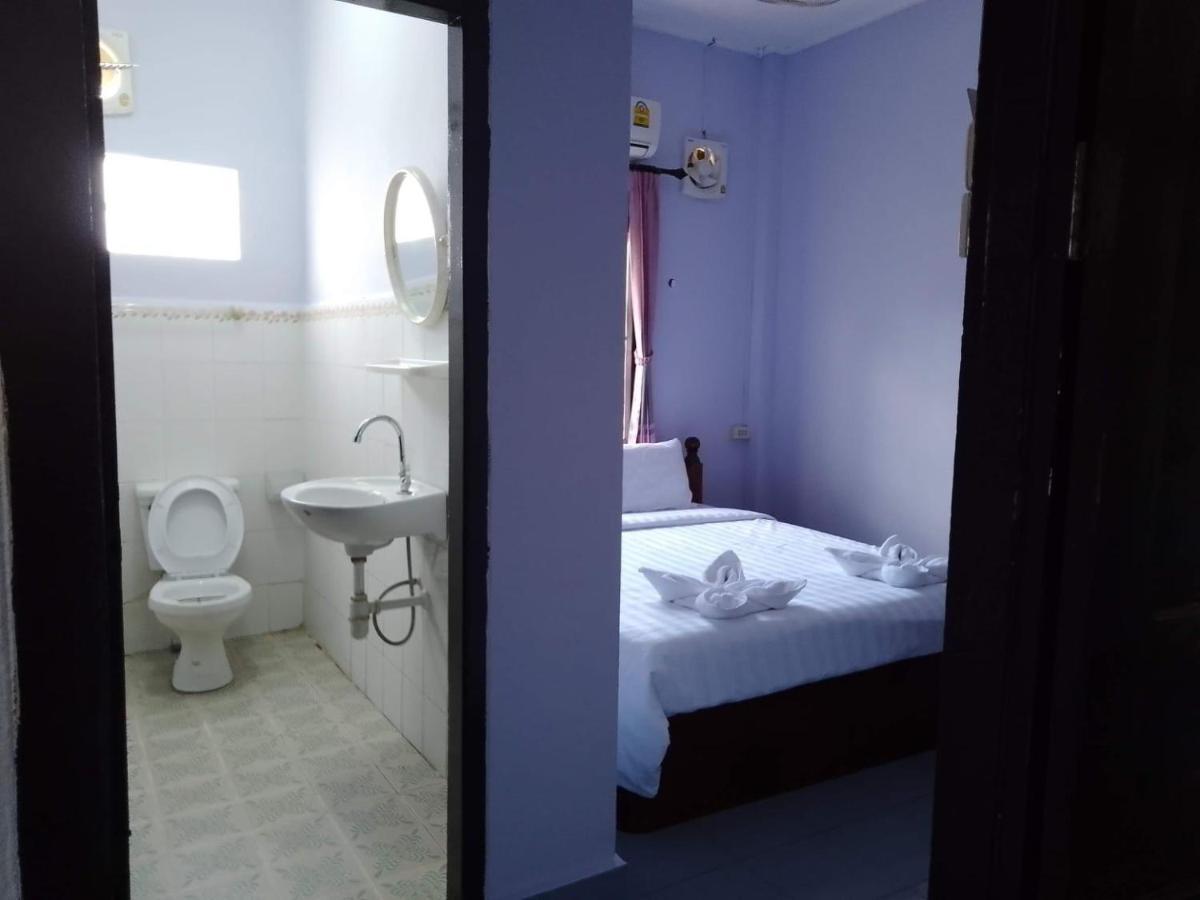 Pp Guesthouse 루앙프라방 외부 사진
