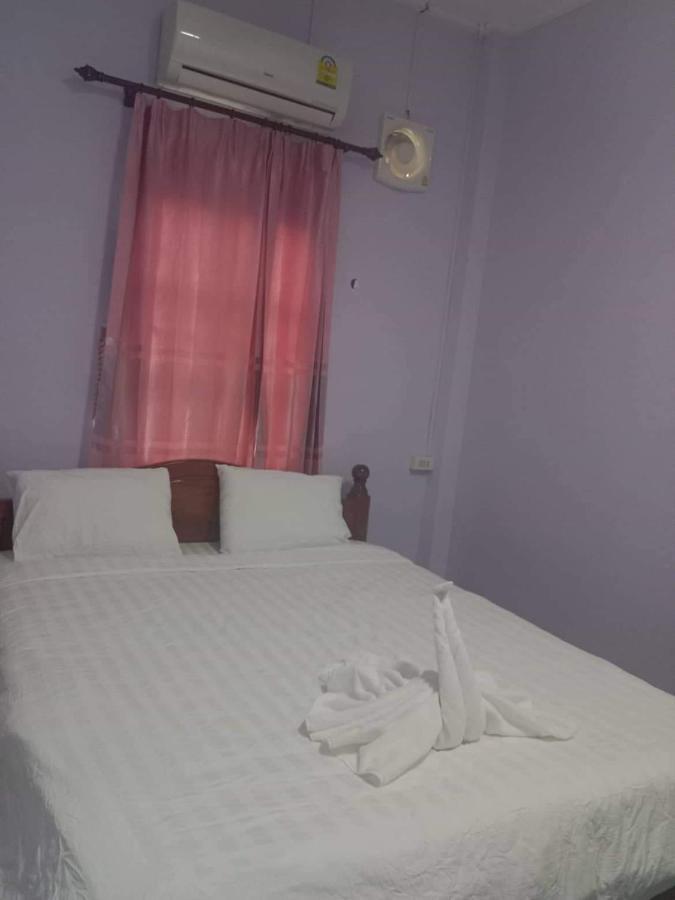 Pp Guesthouse 루앙프라방 외부 사진