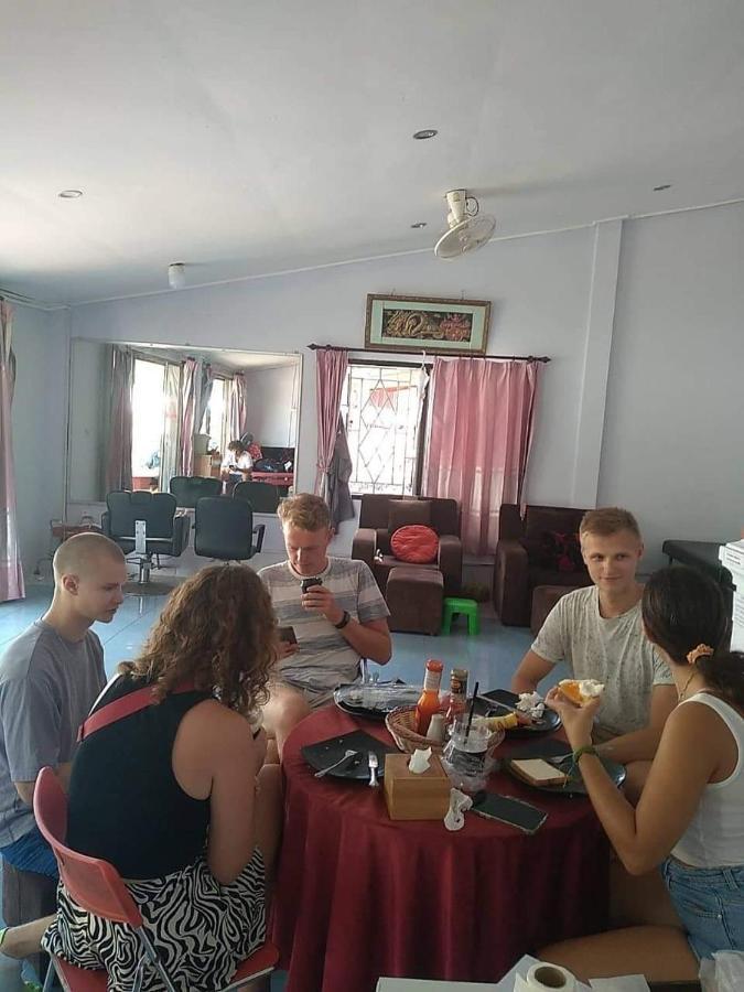 Pp Guesthouse 루앙프라방 외부 사진