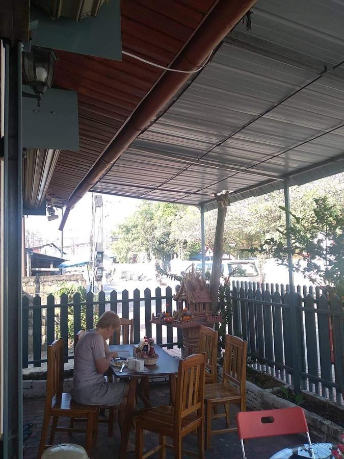 Pp Guesthouse 루앙프라방 외부 사진