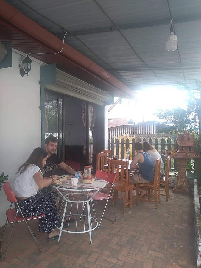 Pp Guesthouse 루앙프라방 외부 사진