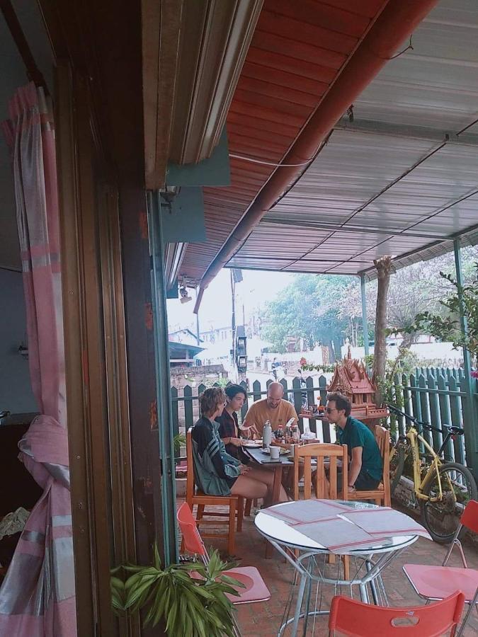 Pp Guesthouse 루앙프라방 외부 사진